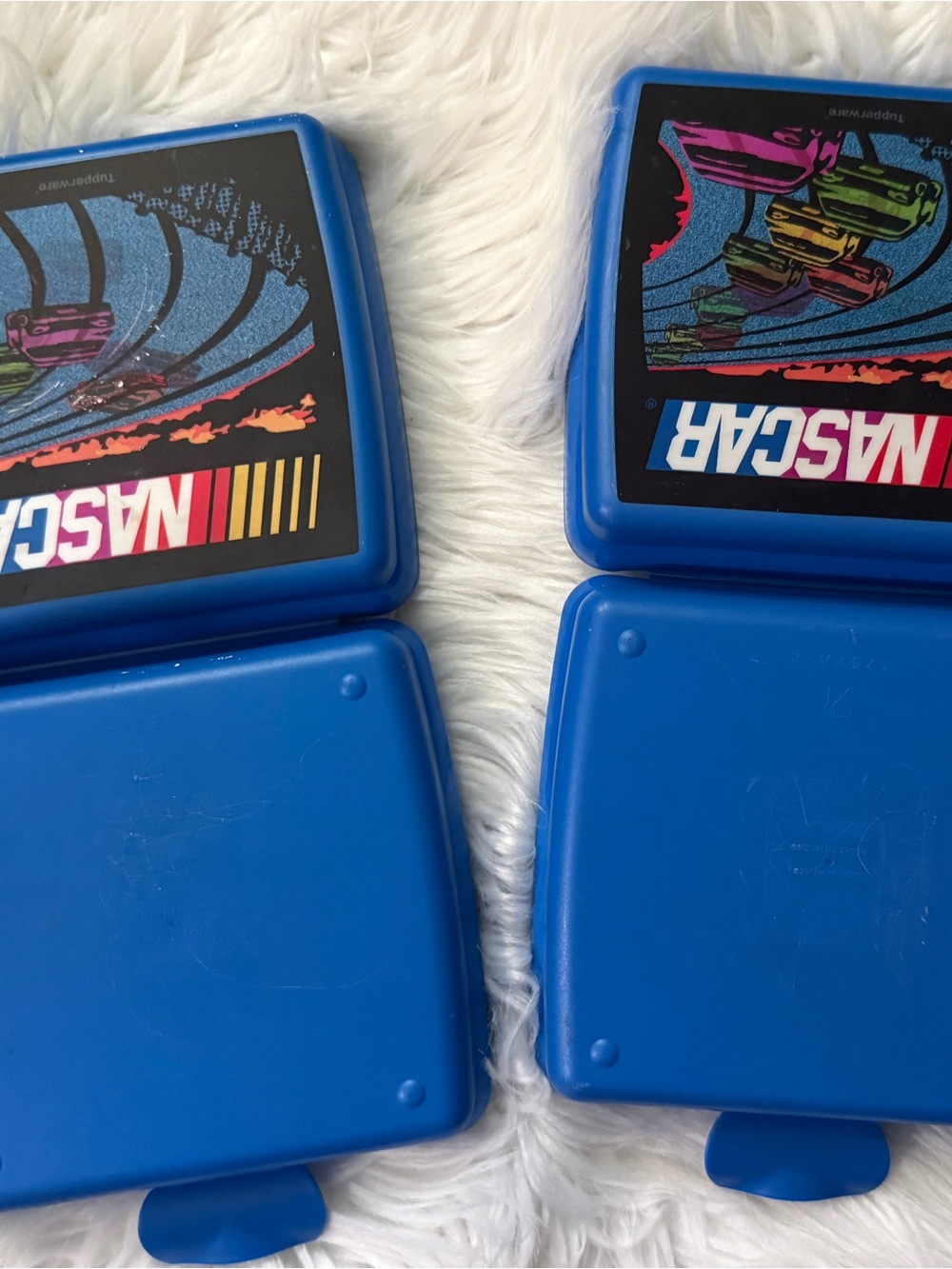 Nascar Blue Plastic Snack Containers with Racing Graphic - Picture 3 of 5